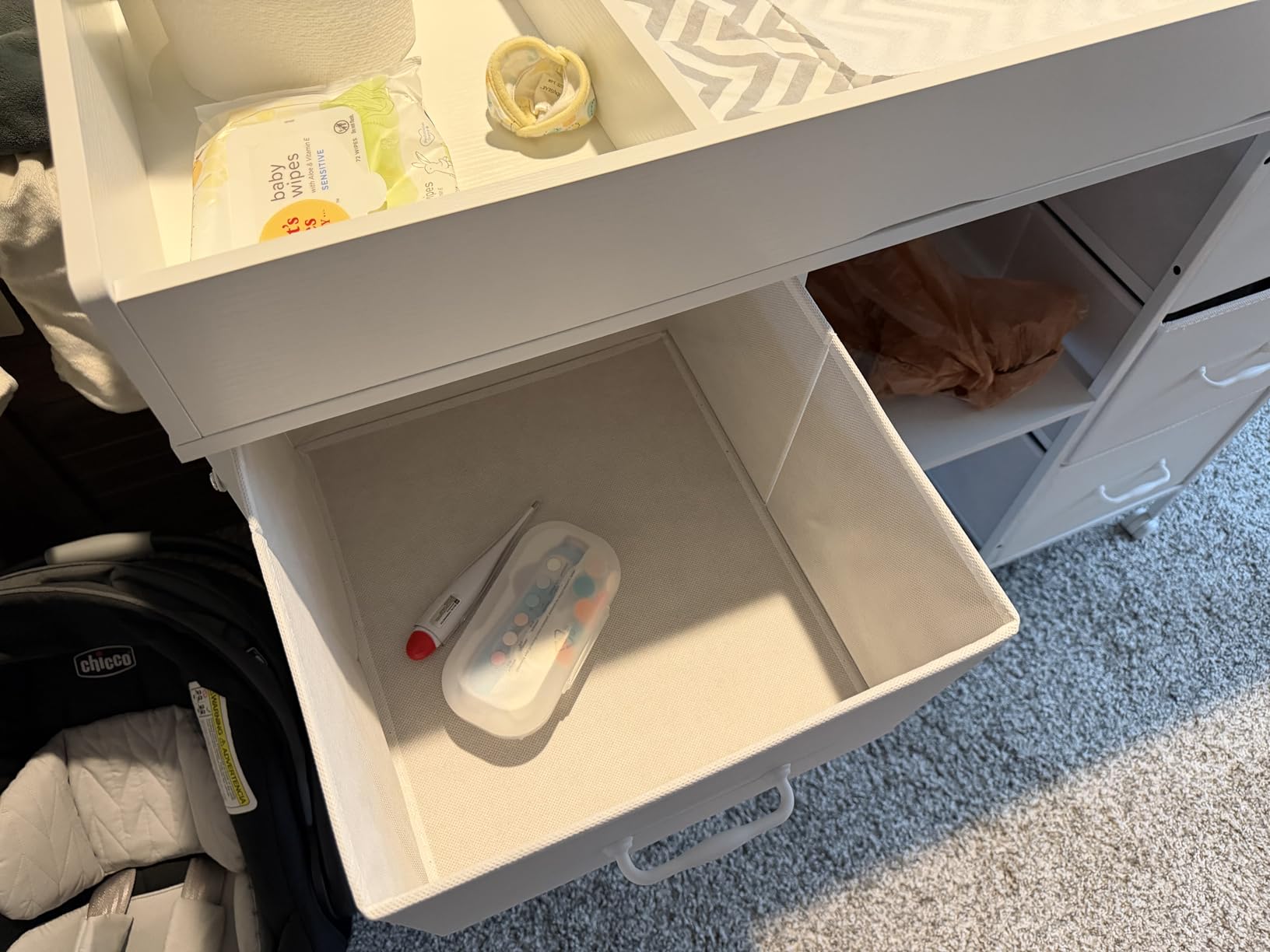 YeTom Changing Table, 6-Drawer Dresser, Adjustable Shelves, Mobile, White customer photo 1