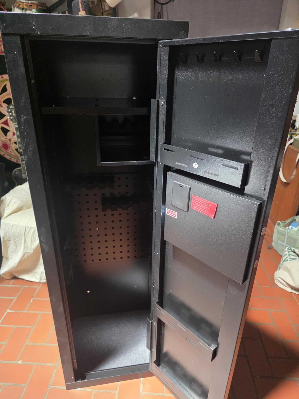 KAER Biometric Gun Safe Rifle,Gun Safes for Rifles and Pistols Holds 14-15 Firearms with Adjustable Racks & Pistol Storage,Fingerprint Keypad Lock Gun Cabinet for Home & Hunting for Enthusiasts customer photo 1